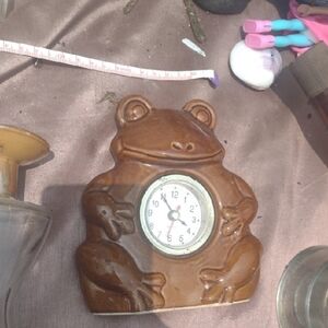 Brown Frog Clock Home Wall Decor